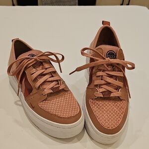 Nike Women’s Court Vision Alta Txt Platform Low-Top Sneakers Pink Size 7.5